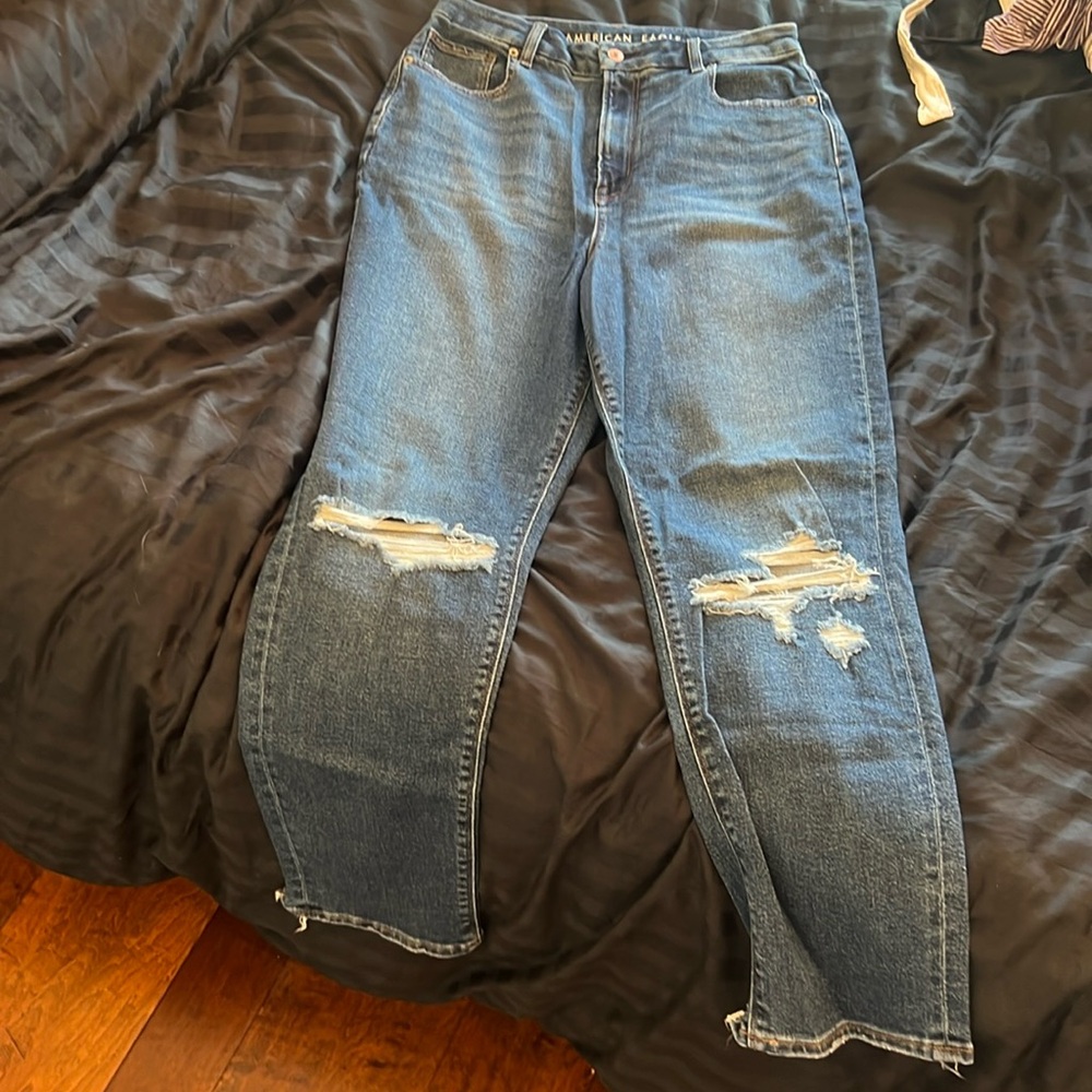 American Eagle boyfriend jeans